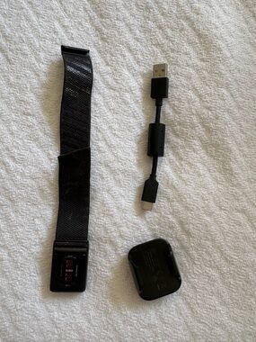 WHOOP Black Fitness Tracker , Replacement Band and Charger
